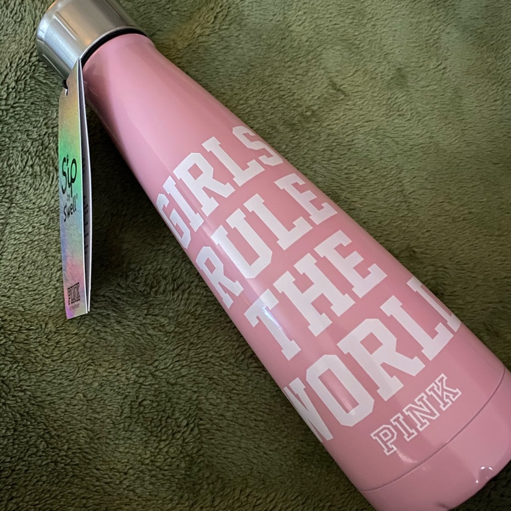 PINK VS Water bottle NIB